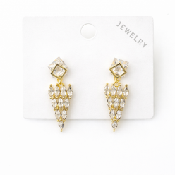 Sallantılı Taşlı Gümüş İğneli